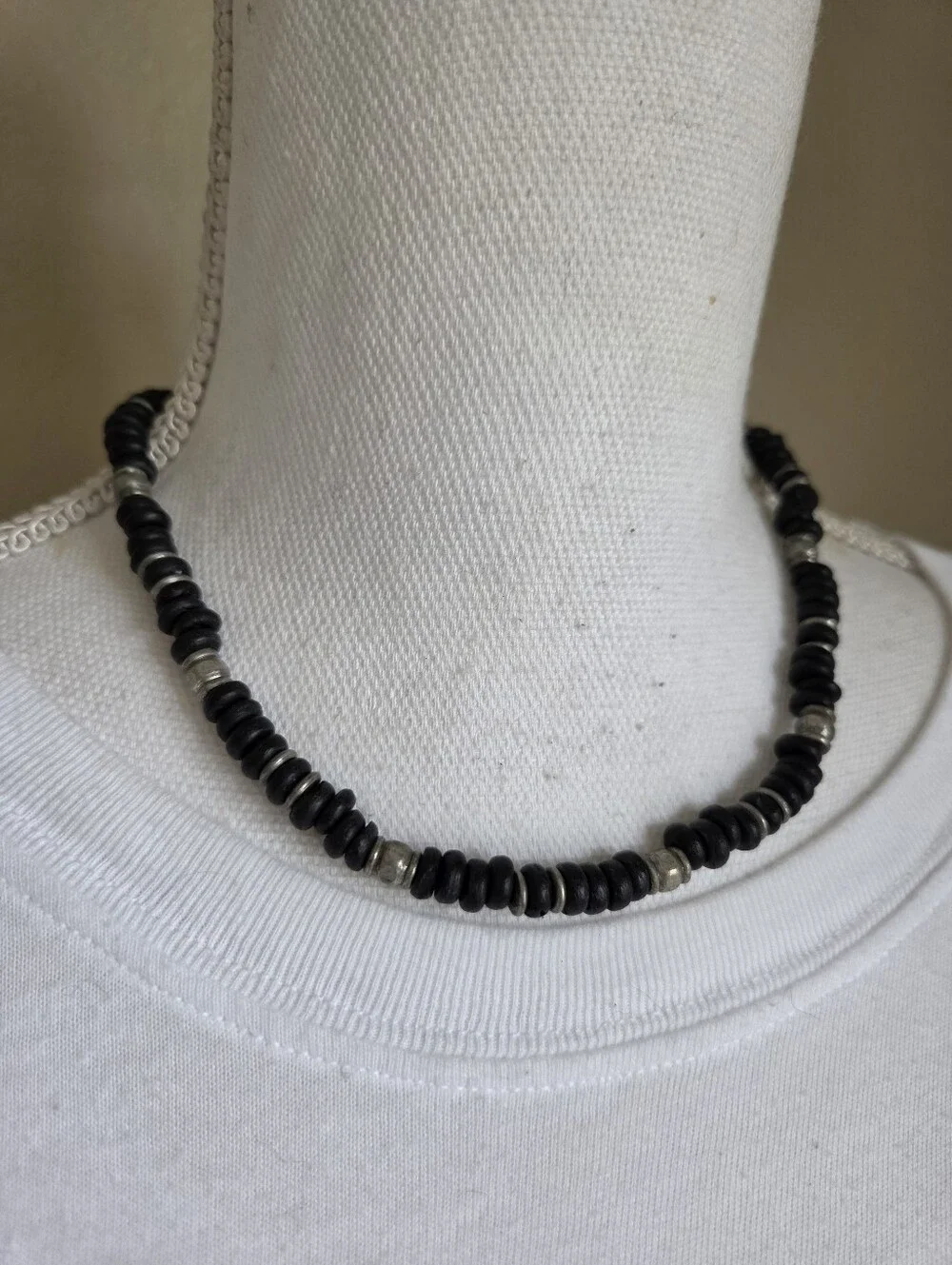 vintage wood bead and silver metal choker necklace barrel screw clasp